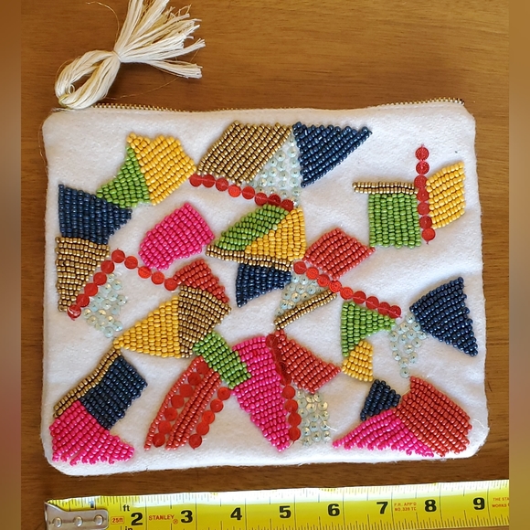 Vintage COLORful beaded wool clutch - Picture 2 of 9